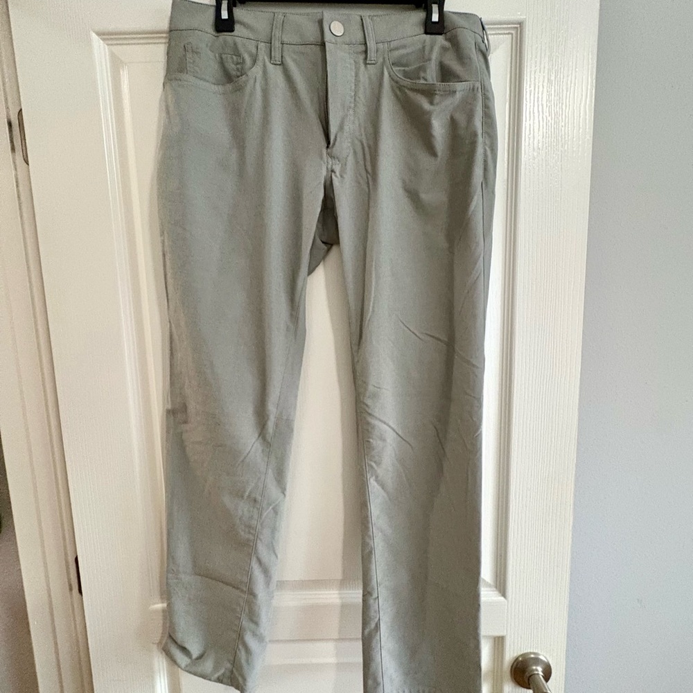 Bonobos Men's Golf Pants in Light Gray